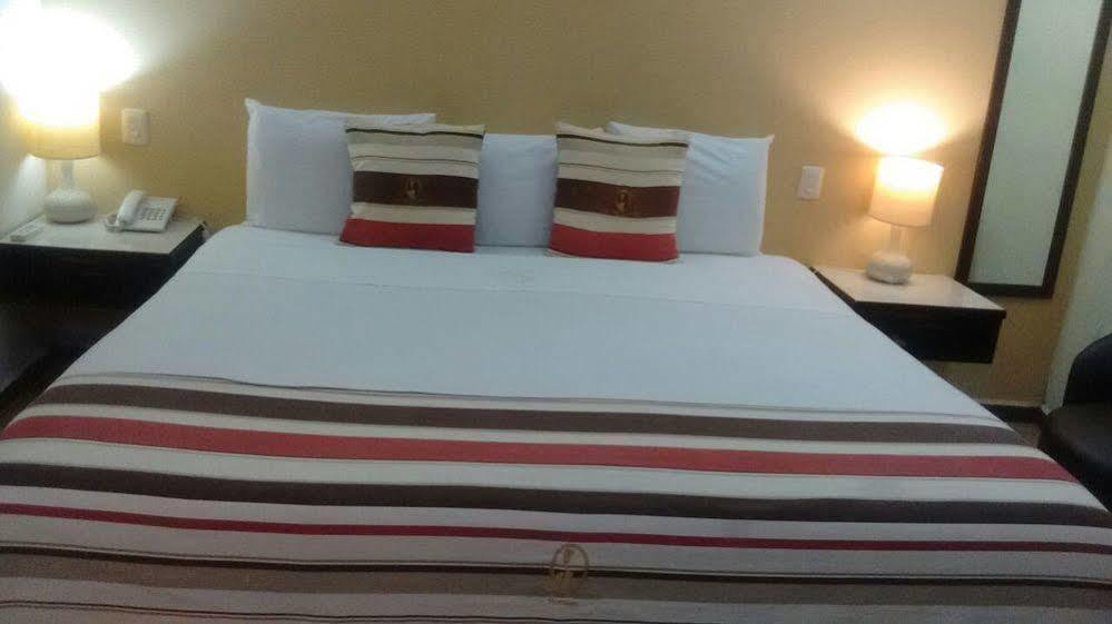 Madero Suites 코아트사코알코스 외부 사진