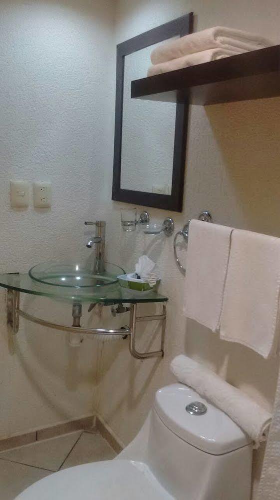 Madero Suites 코아트사코알코스 외부 사진