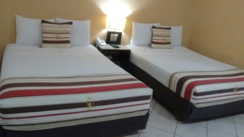 Madero Suites 코아트사코알코스 외부 사진
